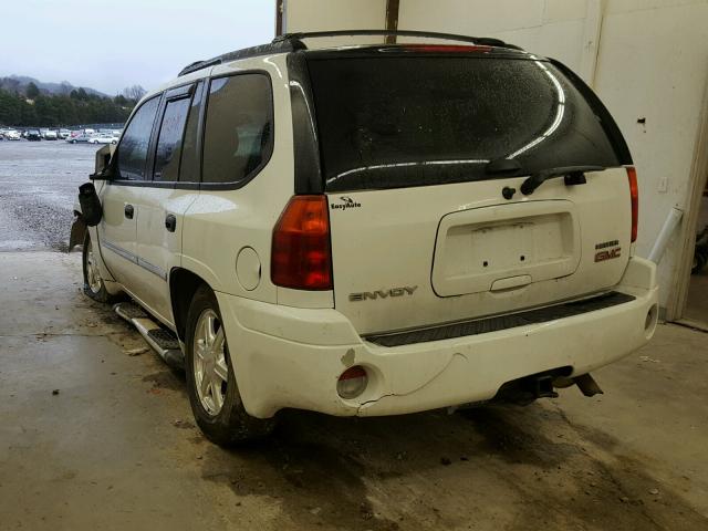 1GKDS13S882132846 - 2008 GMC ENVOY WHITE photo 3