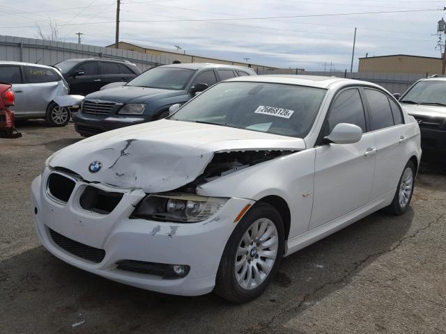 WBAPH53539A438513 - 2009 BMW 328 I SULE WHITE photo 2