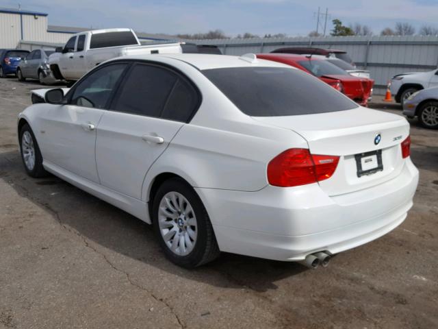 WBAPH53539A438513 - 2009 BMW 328 I SULE WHITE photo 3