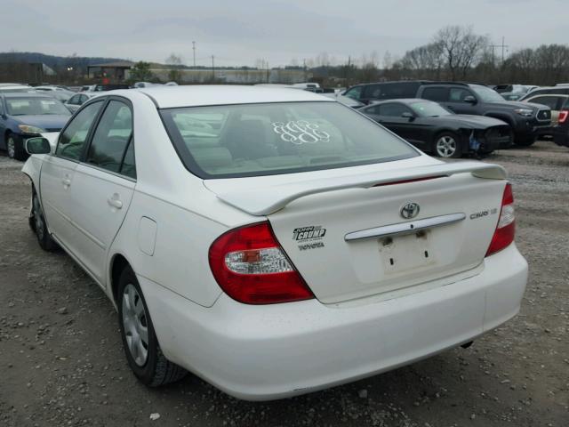 4T1BE32KX3U147865 - 2003 TOYOTA CAMRY LE WHITE photo 3