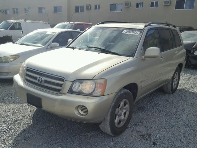 JTEGD21A230070170 - 2003 TOYOTA HIGHLANDER BEIGE photo 2