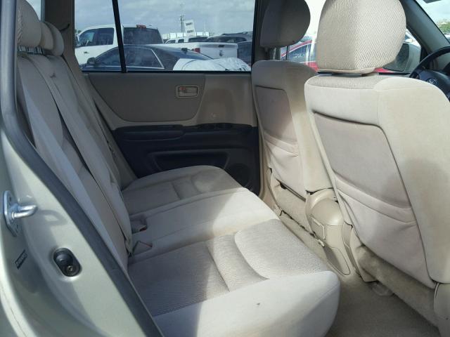 JTEGD21A230070170 - 2003 TOYOTA HIGHLANDER BEIGE photo 6