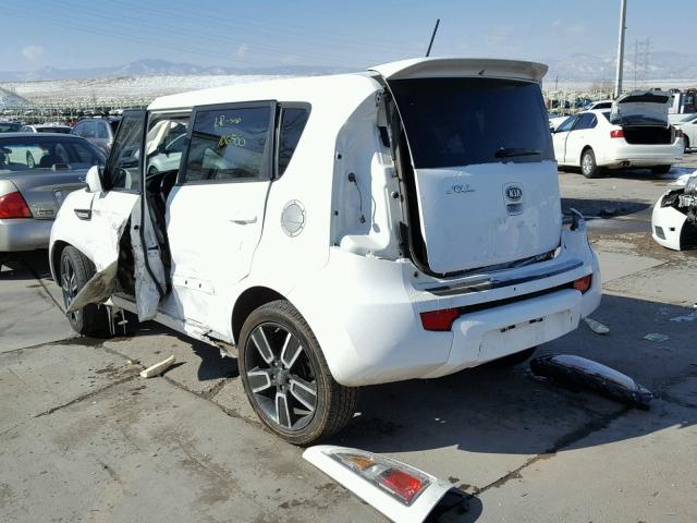 KNDJT2A28B7264469 - 2011 KIA SOUL WHITE photo 3