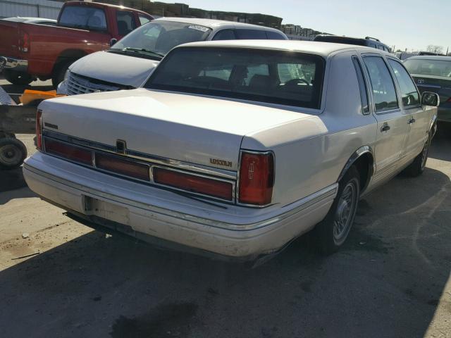 1LNLM81W9VY685686 - 1997 LINCOLN TOWN CAR E CREAM photo 4