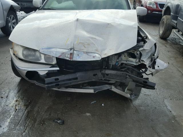 1LNHM82W8XY702050 - 1999 LINCOLN TOWN CAR S WHITE photo 9