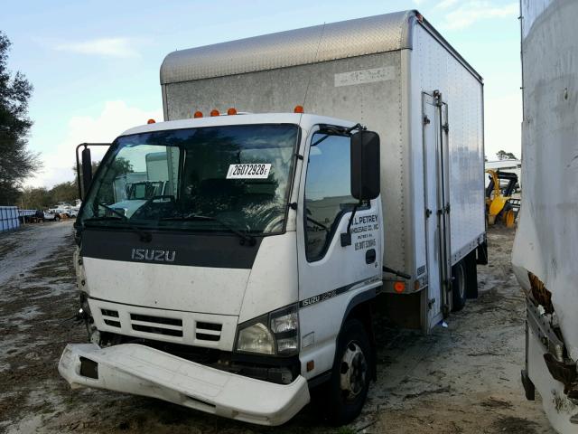 JALB4B16167021353 - 2006 ISUZU NPR WHITE photo 2