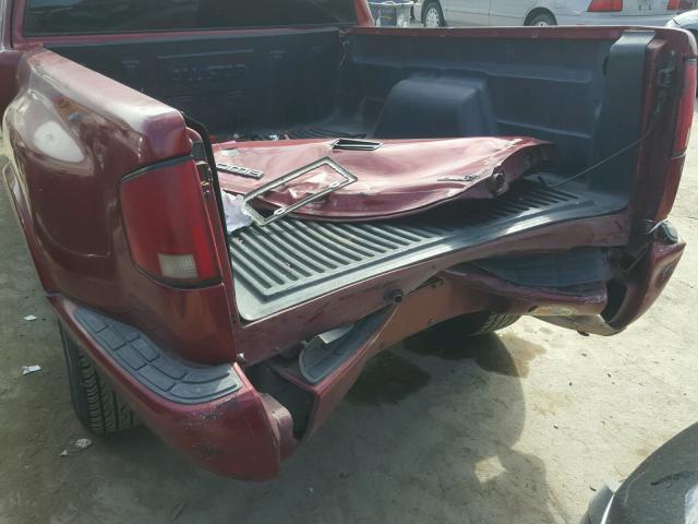 1GTCS19W328159510 - 2002 GMC SONOMA RED photo 9