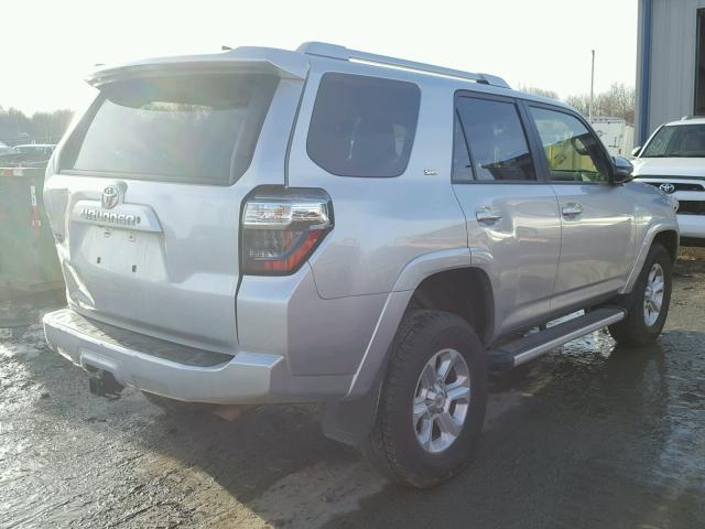 JTEBU5JRXG5392064 - 2016 TOYOTA 4RUNNER SR SILVER photo 4