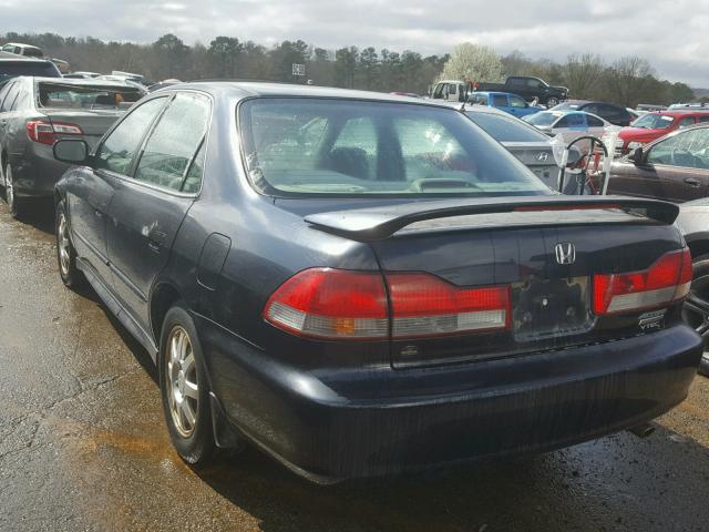 1HGCG56782A060696 - 2002 HONDA ACCORD SE BLACK photo 3