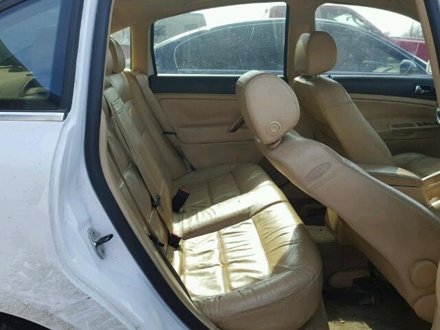WVWRH63B24P105197 - 2004 VOLKSWAGEN PASSAT GLX WHITE photo 6