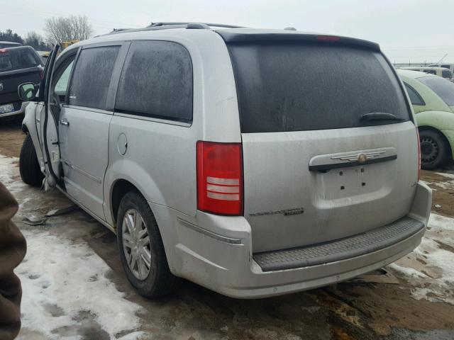 2A8HR64X48R661222 - 2008 CHRYSLER TOWN & COU SILVER photo 3