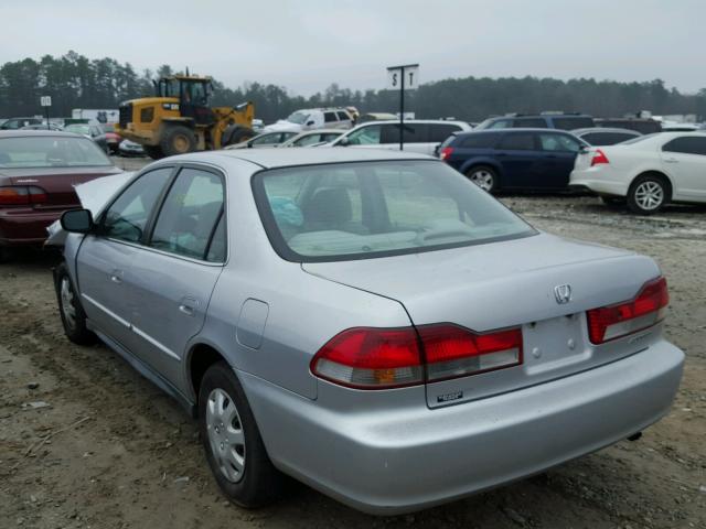 1HGCF86692A161466 - 2002 HONDA ACCORD VAL SILVER photo 3