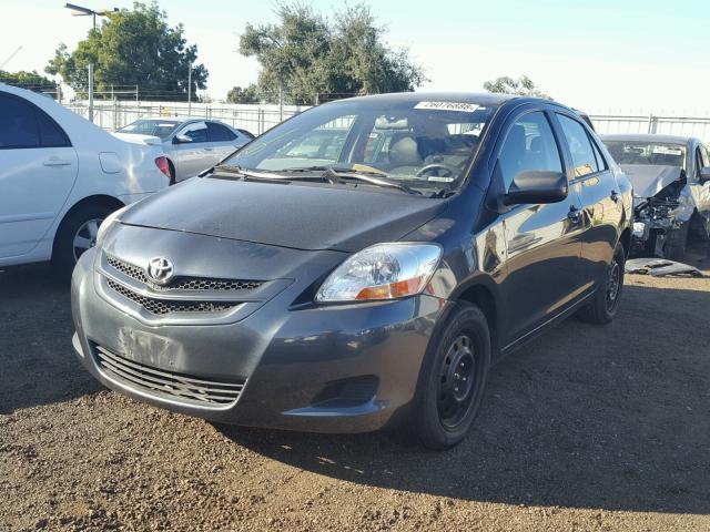 JTDBT923881283717 - 2008 TOYOTA YARIS CHARCOAL photo 2