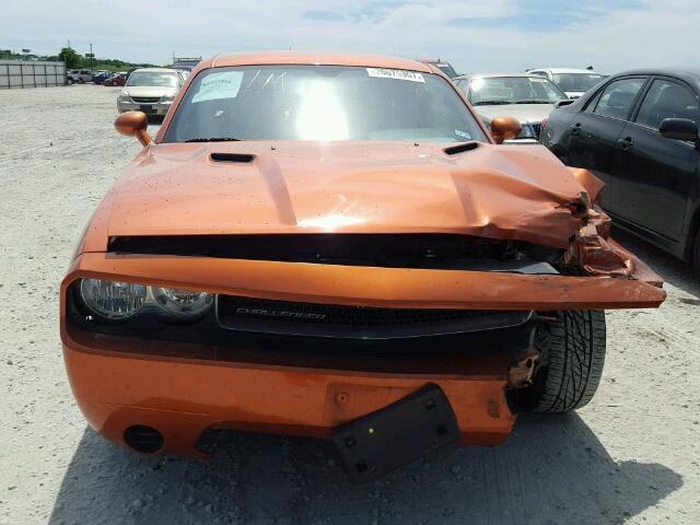 2B3CJ4DG9BH603635 - 2011 DODGE CHALLENGER ORANGE photo 9