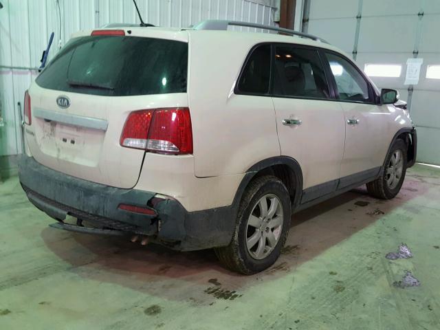 5XYKT3A10BG111282 - 2011 KIA SORENTO BA CREAM photo 4