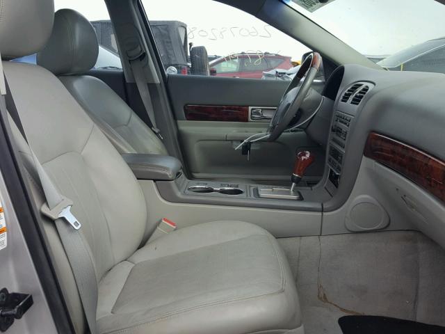 1LNHM86SX3Y691666 - 2003 LINCOLN LS 银色 照片 5