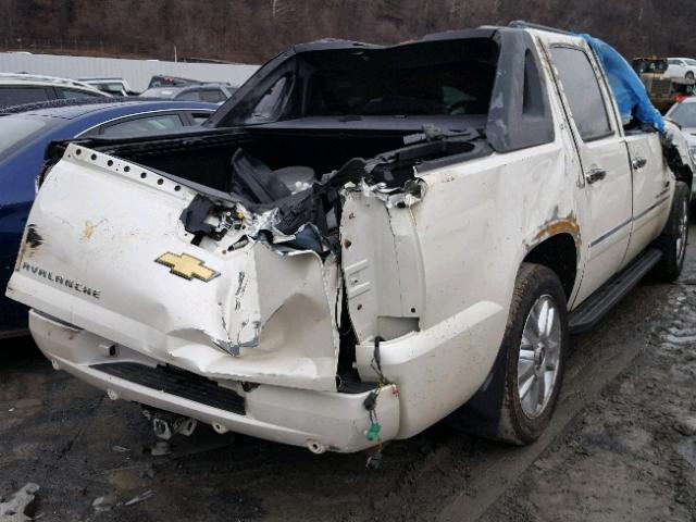 3GNFK32Y79G216002 - 2009 CHEVROLET AVALANCHE WHITE photo 4