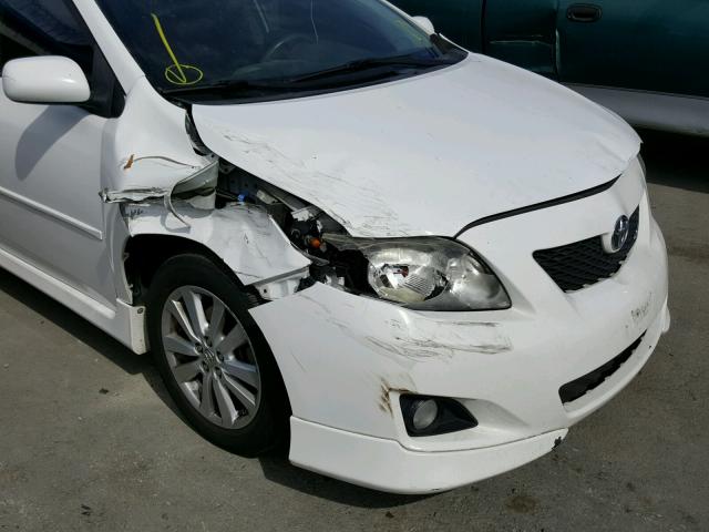 1NXBU4EE9AZ209669 - 2010 TOYOTA COROLLA BA WHITE photo 9