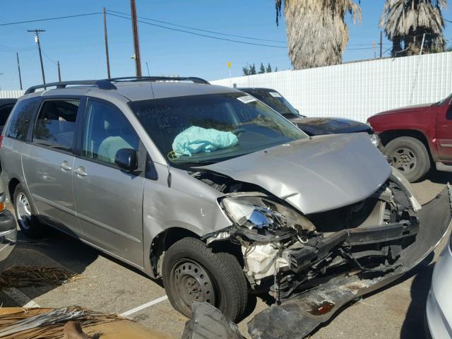 5TDZK23C37S037165 - 2007 TOYOTA SIENNA CE SILVER photo 1