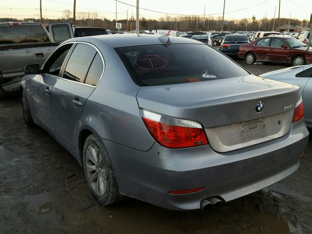 WBANB33585CN64054 - 2005 BMW 545 I GRAY photo 3
