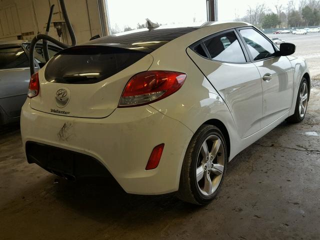 KMHTC6ADXEU213588 - 2014 HYUNDAI VELOSTER B WHITE photo 4