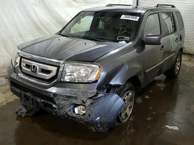 5FNYF4H94BB095484 - 2011 HONDA PILOT TOUR GRAY photo 2