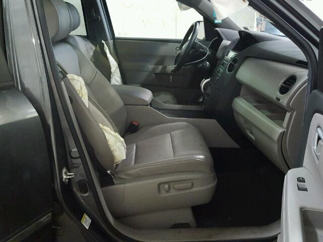 5FNYF4H94BB095484 - 2011 HONDA PILOT TOUR GRAY photo 5