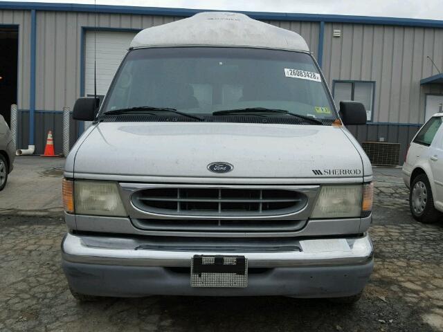 1FDRE14L92HA31346 - 2002 FORD ECONOLINE SILVER photo 9