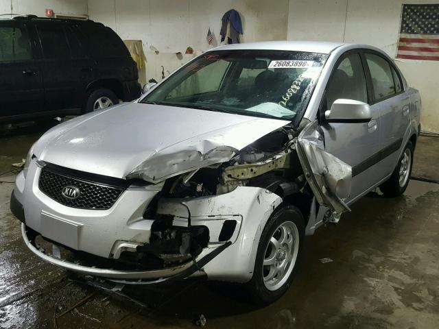 KNADE123676210347 - 2007 KIA RIO BASE SILVER photo 2