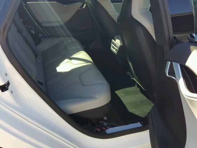 5YJSA1E28GF147944 - 2016 TESLA MODEL S WHITE photo 6