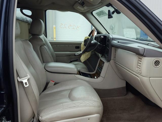 1GYEK63N14R236680 - 2004 CADILLAC ESCALADE L BLUE photo 5