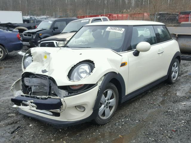 WMWXM5C53F3A59252 - 2015 MINI COOPER WHITE photo 2