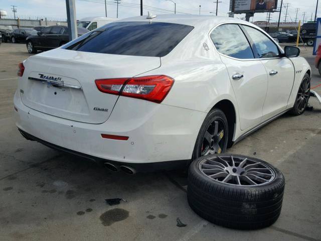 ZAM57RTS7H1220546 - 2017 MASERATI GHIBLI S WHITE photo 4