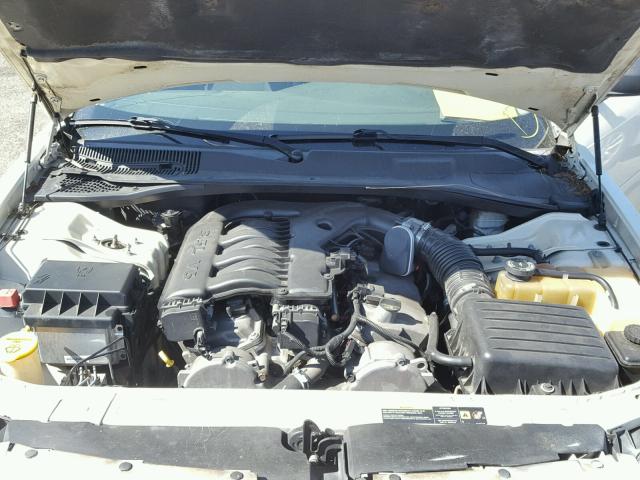 2D4FV48V05H571514 - 2005 DODGE MAGNUM SXT WHITE photo 7