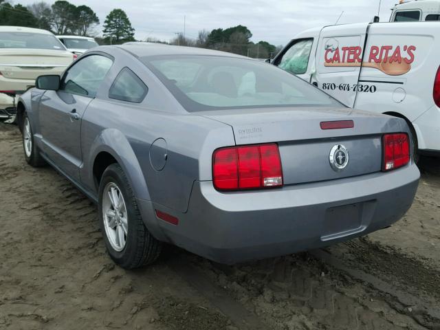 1ZVFT80N975349308 - 2007 FORD MUSTANG GRAY photo 3