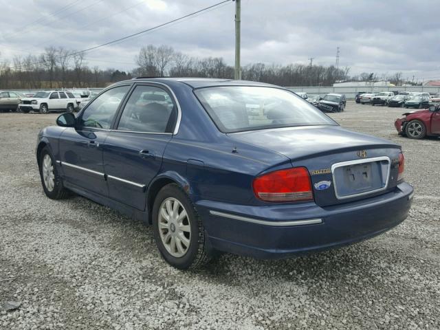 KMHWF35H22A642124 - 2002 HYUNDAI SONATA GLS BLUE photo 3