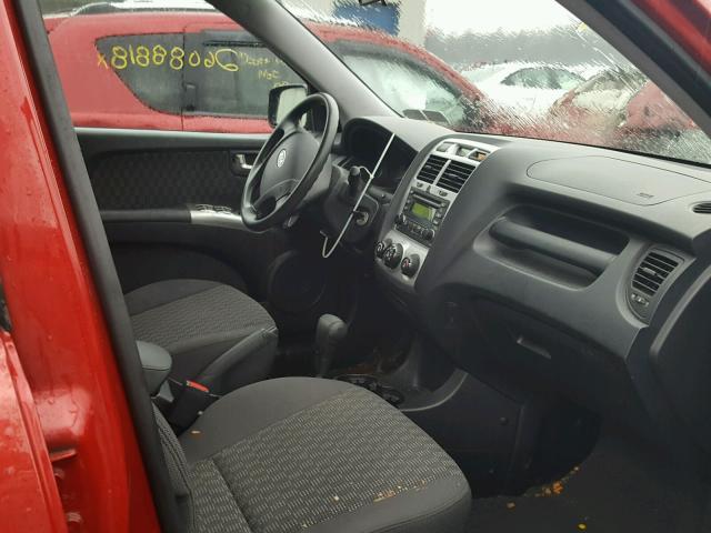 KNDJE723787533570 - 2008 KIA SPORTAGE E RED photo 5