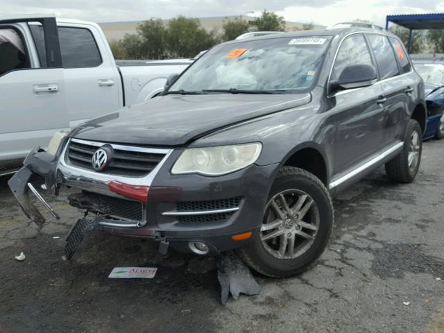 WVGBE77L88D023318 - 2008 VOLKSWAGEN TOUAREG 2 CHARCOAL photo 2