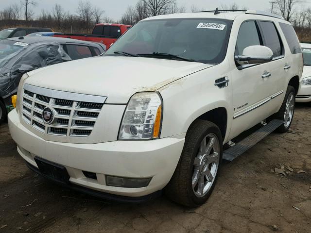 1GYFK63817R318735 - 2007 CADILLAC ESCALADE L WHITE photo 2