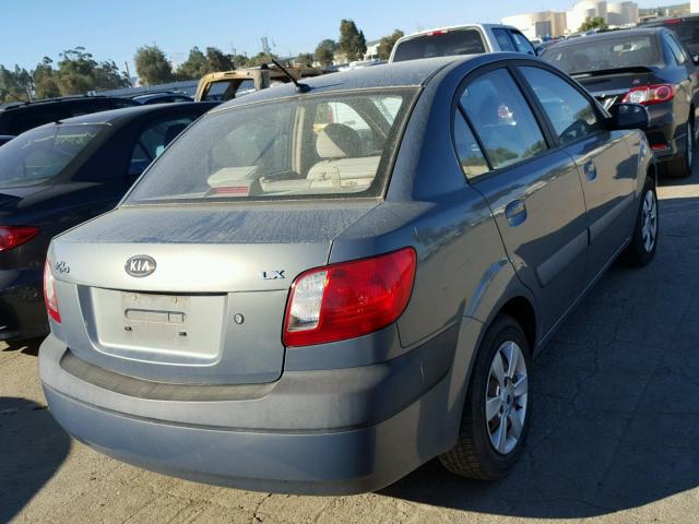 KNADE123866139070 - 2006 KIA RIO GRAY photo 4