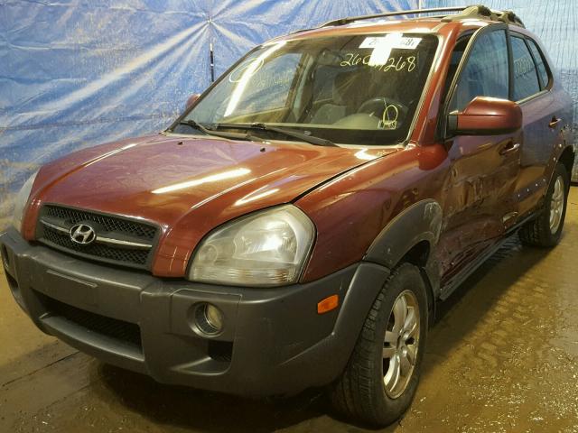 KM8JN72D86U461099 - 2006 HYUNDAI TUCSON GLS RED photo 2