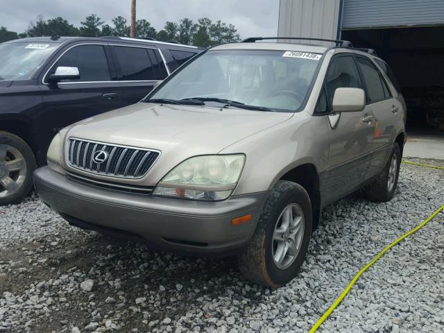 JTJGF10U320149928 - 2002 LEXUS RX 300 TAN photo 2