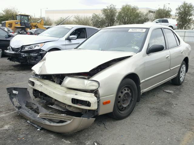 1N4BU31D4SC187735 - 1995 NISSAN ALTIMA XE SILVER photo 2