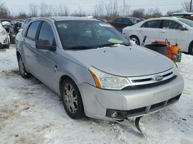 1FAHP35N48W165665 - 2008 FORD FOCUS SE SILVER photo 1