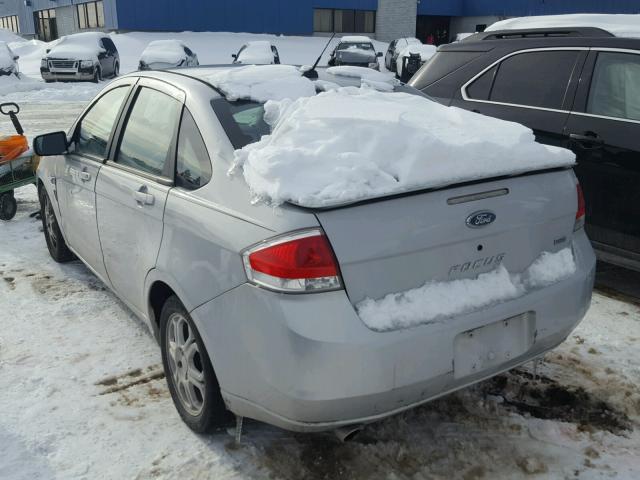 1FAHP35N48W165665 - 2008 FORD FOCUS SE SILVER photo 3