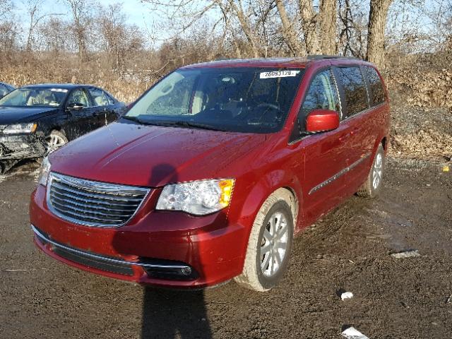 2C4RC1BG7DR695734 - 2013 CHRYSLER TOWN & COU BURGUNDY photo 2