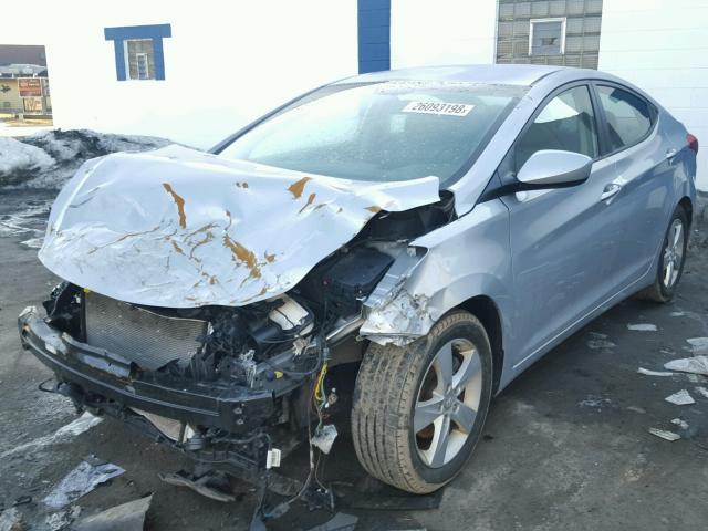 5NPDH4AE5CH085422 - 2012 HYUNDAI ELANTRA GL SILVER photo 2