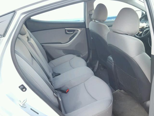 5NPDH4AE5CH085422 - 2012 HYUNDAI ELANTRA GL SILVER photo 6