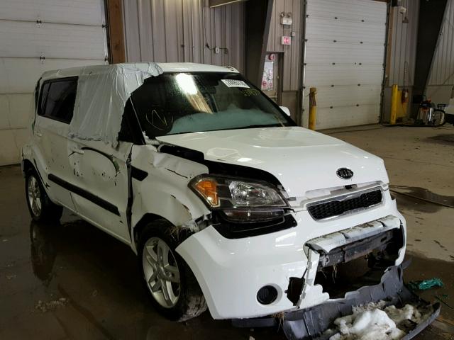 KNDJT2A21B7707318 - 2011 KIA SOUL + WHITE photo 1