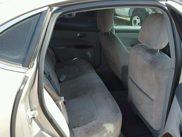 2G4WC582X61216192 - 2006 BUICK LACROSSE C SILVER photo 6